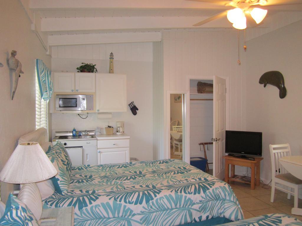 Anchor Inn And Cottages Санибел Екстериор снимка