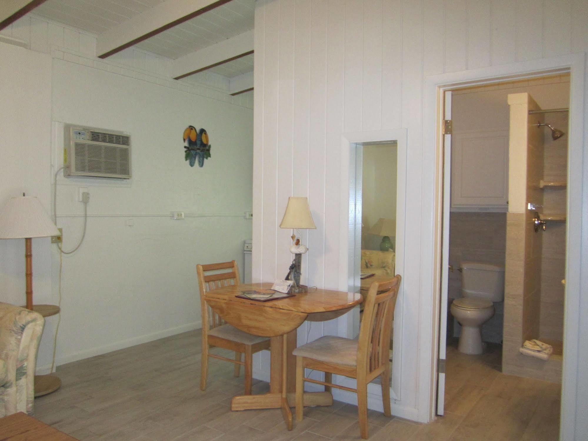 Anchor Inn And Cottages Санибел Екстериор снимка